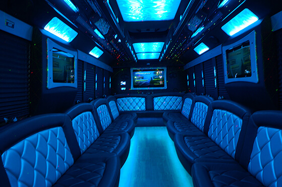 deluxe party bus